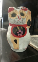 Load image into Gallery viewer, MANEKI NEKO
